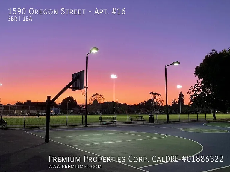 1590 Oregon St #16 — Photo 26