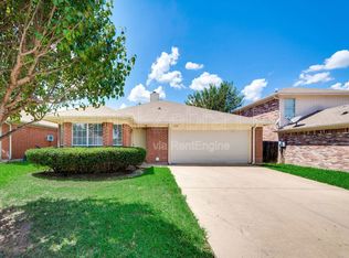 6010 Wall St, Arlington, TX 76018