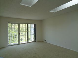 37 Lehavre Ct, Hamilton, NJ 08619
