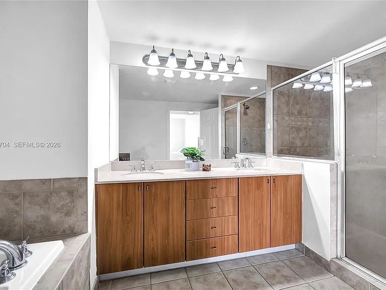 888 S Douglas Rd #910 — Photo 14