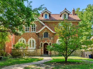 7024 Forsyth Blvd APT 2E, Saint Louis, MO 63105