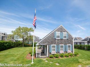 7 E Lincoln Ave, Nantucket, MA 02554
