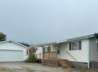 97993 W Benham Ln, Brookings, OR