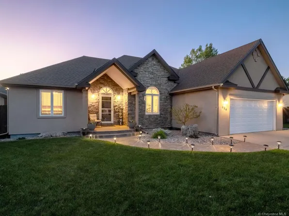 854 Shadow Mountain Trl, Cheyenne, WY 82009