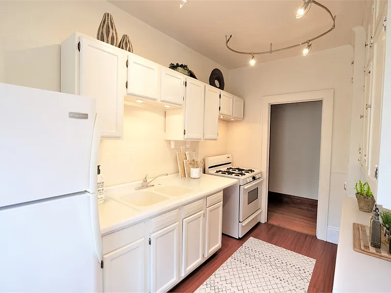 Welcome to Central Lakes of Uptown, where modern design meets comfortable living. Enjoy spacious kitchens, stylish interiors, and a vibrant community atmosphere. Schedule your tour today and see why this is the perfect place to call home!