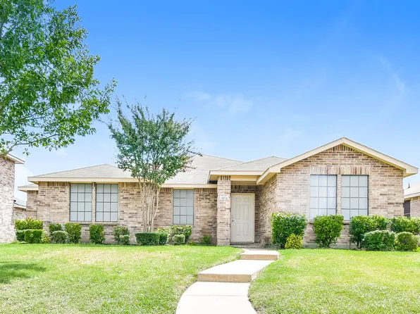 1056 Bumble Bee Dr, Lancaster, TX 75134