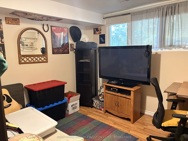 580 Gavin Ct #2 — Photo 8