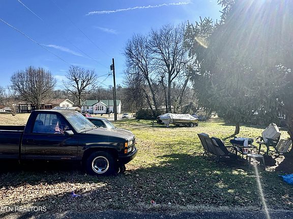 3rd image of 601 Ferry St Lot 4D