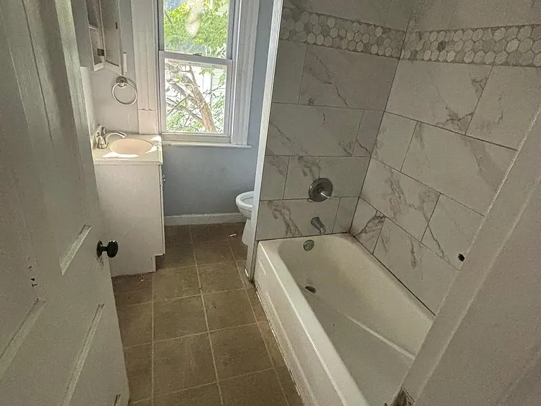 351 Elm St #2 — Photo 9