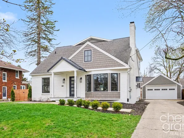 1100 Eastwood Ave SE, East Grand Rapids, MI 49506