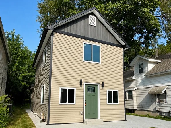 1042 17th St, Des Moines, IA 50314