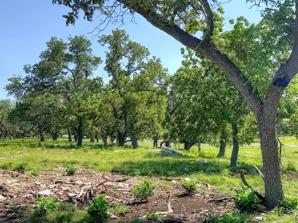 379 Inspiration Loop, Fredericksburg, TX 78624