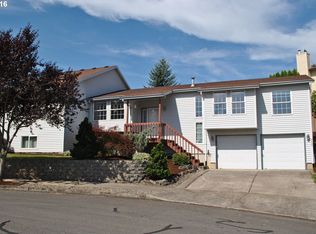 2239 SW Thomas Ct, Gresham, OR 97080