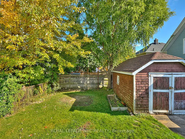 4592 6th Ave — Photo 42