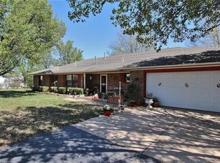 100 Spring Rd, Noble, OK 73068