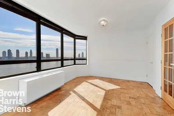 Rented by Brown Harris Stevens | media 18