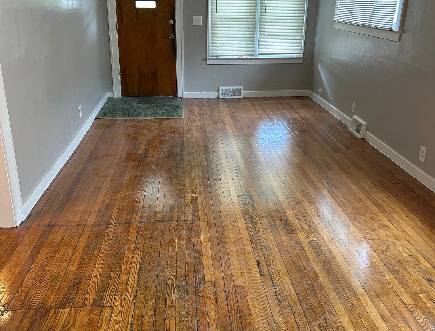 2 bed, 776 sqft, $1,350 — Photo 1