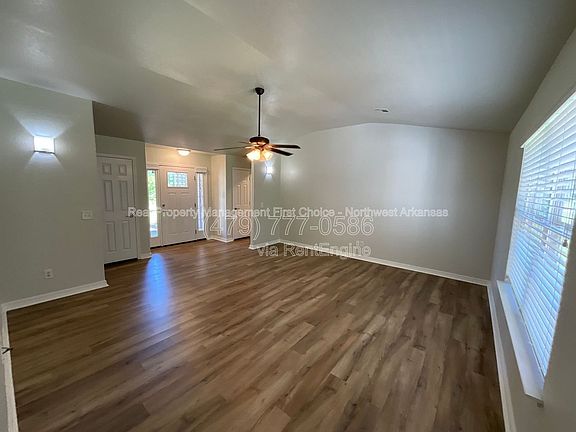 2nd image of 1 Lathrop Ln