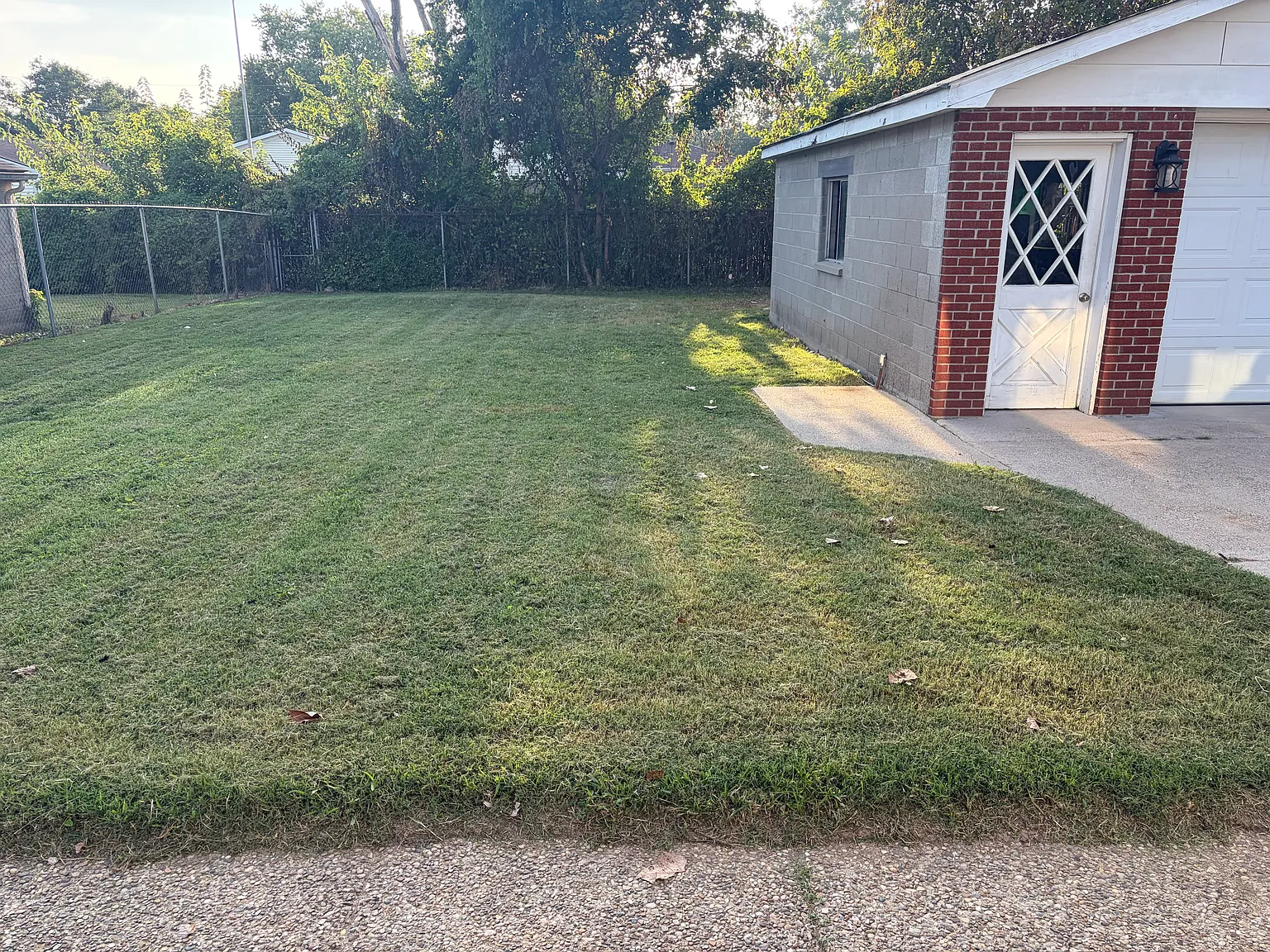 3 bed, 1400 sqft, $1,750 — Photo 3