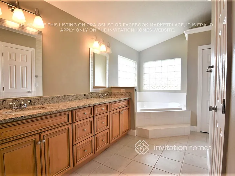 1017 Pelican Ln — Photo 12