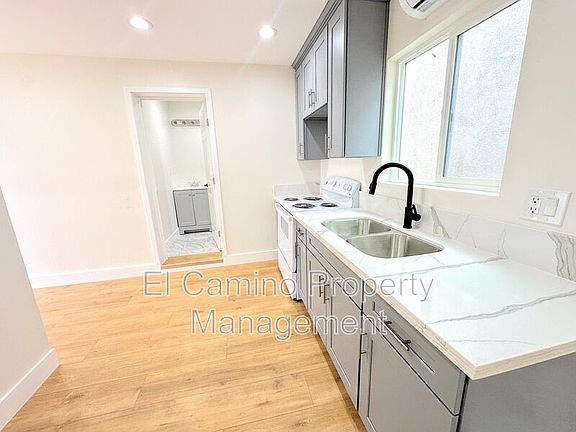 3rd image of 6010 Greenwood Ave #1-6010-B