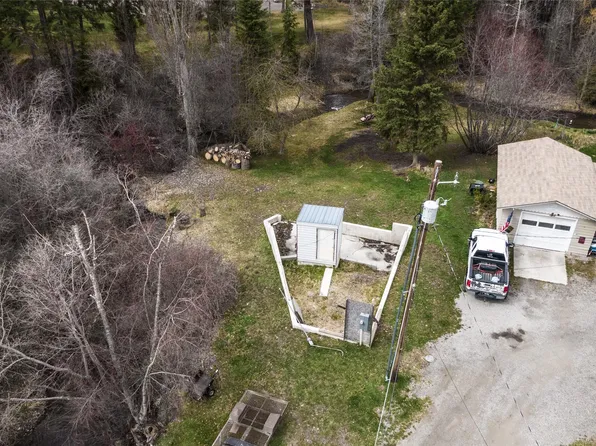 171 Redfield Ln, Lakeside, MT 59922
