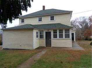 39-41 Oak St, Griswold, CT 06351