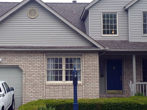 3rd image of 7129 Bentley Ct NW