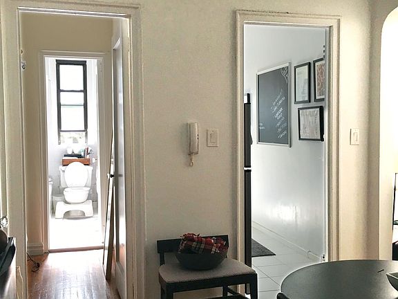 5th image of 4960 Broadway APT 5F