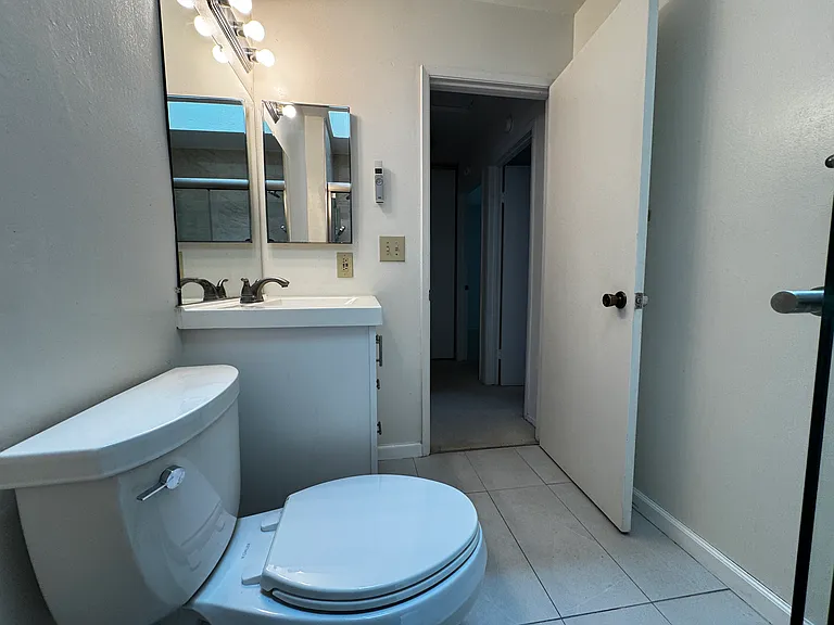 10953 Northsky Sq — Photo 41