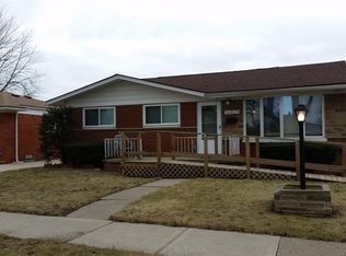 24605 Teppert Ave, Eastpointe, MI 48021