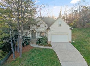 1908 Saint Gregorys Ct, Knoxville, TN 37931