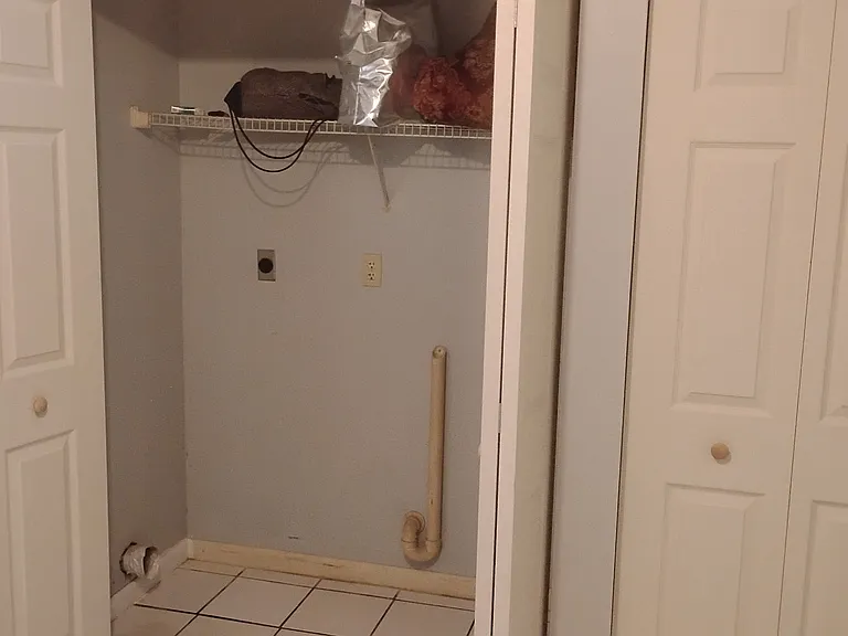 913 W Cornell St #913 — Photo 9