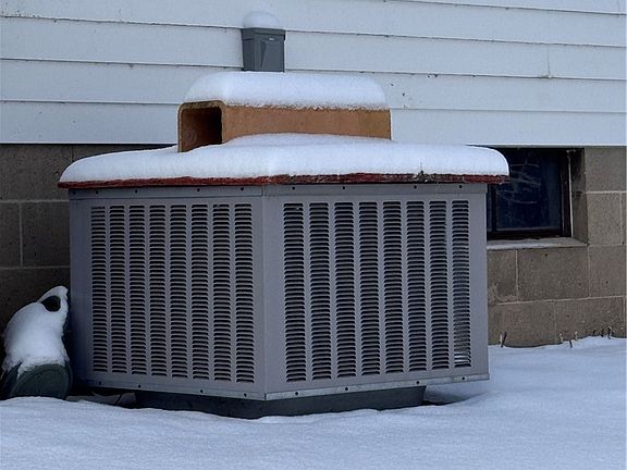 5th image of 1056 Minard Run Rd