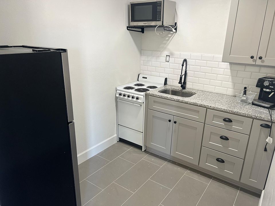 1st image of 1445 E Hubbell St #2