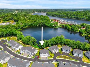 32 Cutter #32, Amesbury, MA 01913