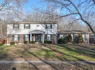 10757 Forest Path Dr, Saint Louis, MO