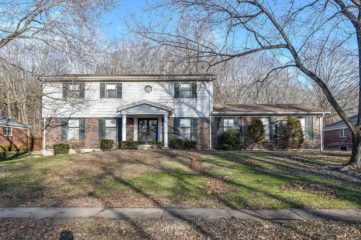 10757 Forest Path Dr photo 1