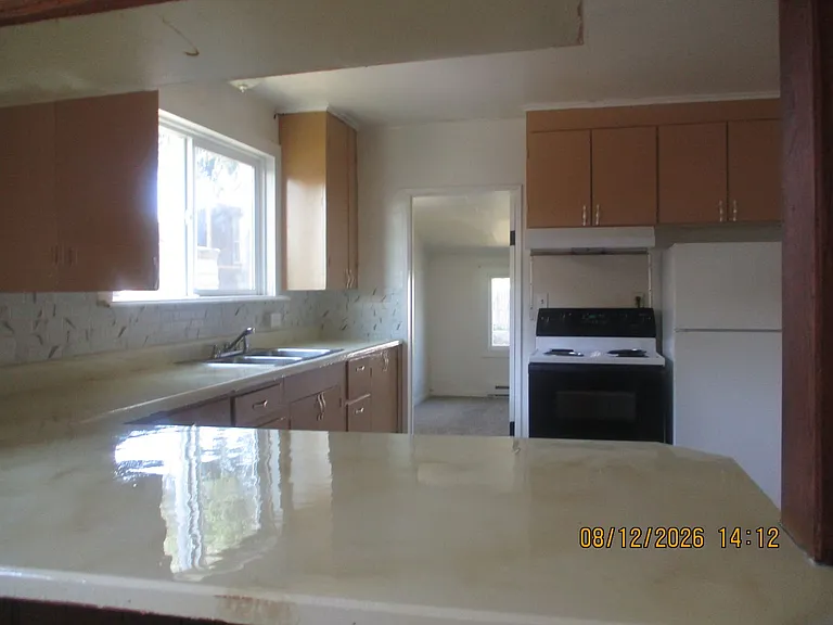 1227 Chenault Ave — Photo 4