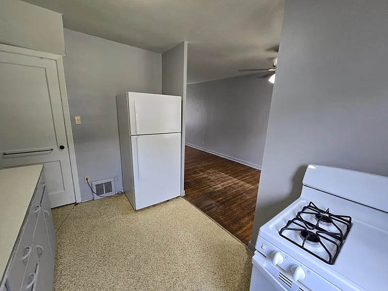 263 Madison St — Photo 5