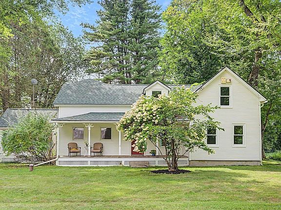 2nd image of 293 Meadow Rd