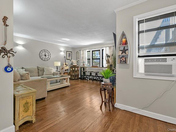 3rd image of 65 W Broadway #6A
