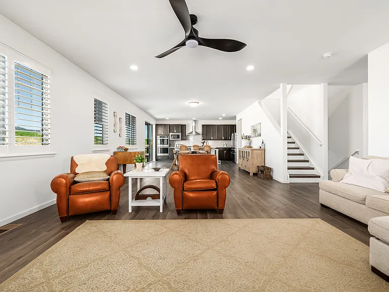 943 W Hopkins Dr — Photo 20