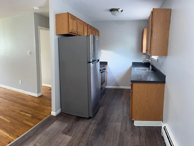 Bradford Commons Apartments — Photo 5