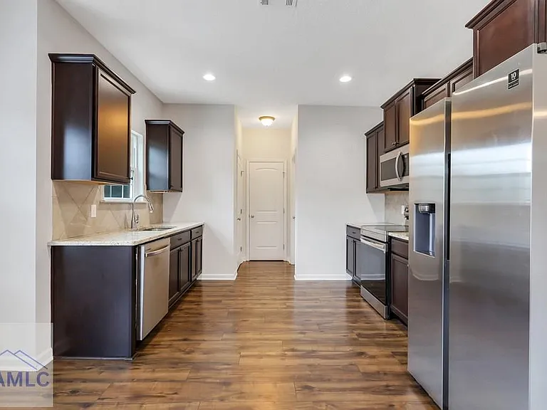 64 Brandonwood Rd NE — Photo 14