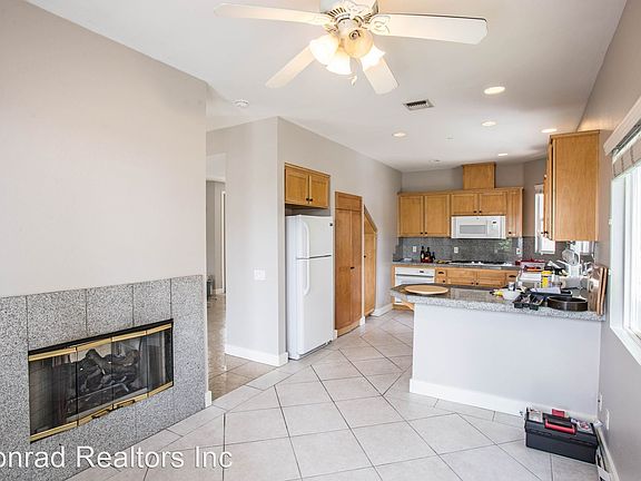 4th image of 3409 S El Camino Real APT A