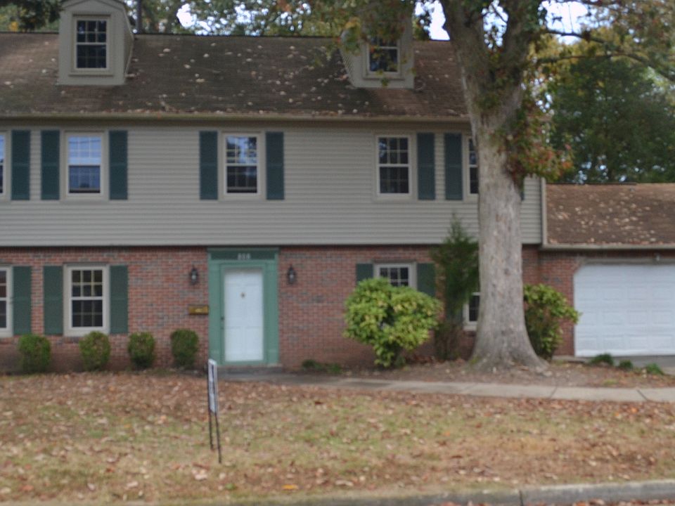 1st image of 808 Roberto Drive