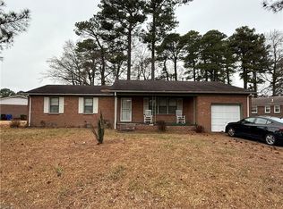 1109 Lakeview Dr, Portsmouth, VA 23701