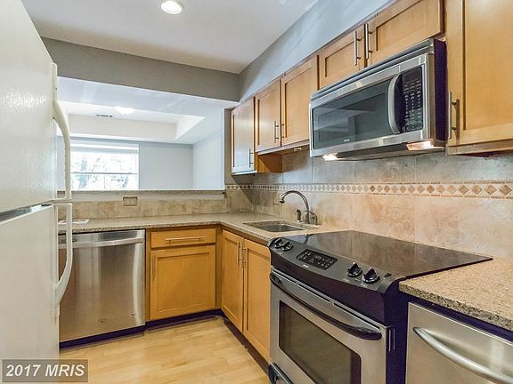 3rd image of 5708 Chapman Mill Dr #1907