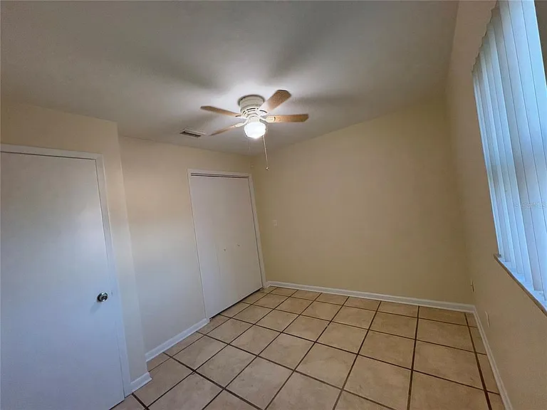 4119 W La Salle St — Photo 24